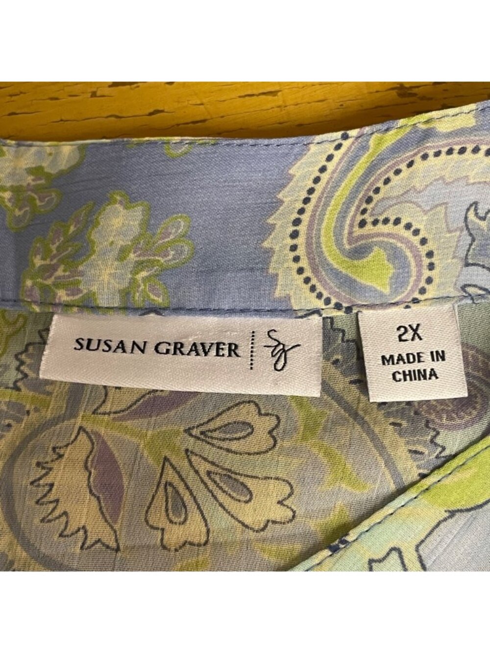 Susan Graver Floral Paisley Pintuck Pleated Sheer Top Sz 2X Pastel Spring - Picture 8 of 8